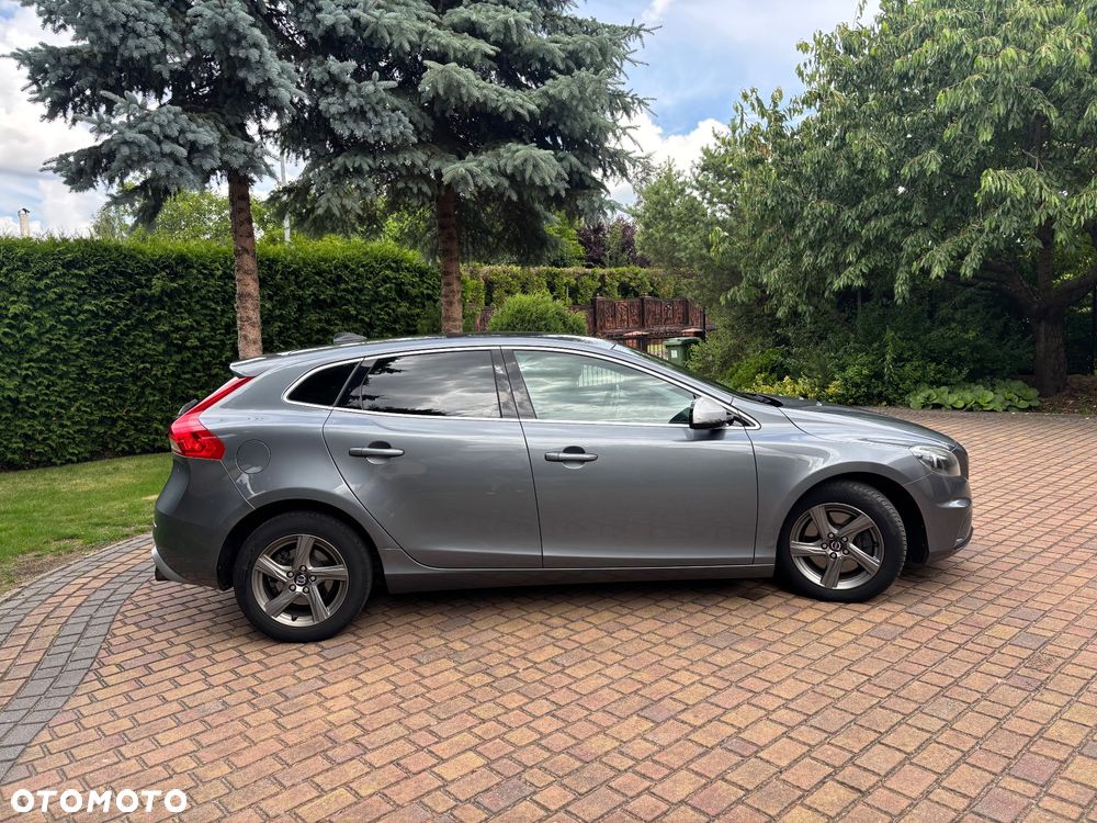 Volvo V40 D4 Drive-E R-Design Momentum - 7