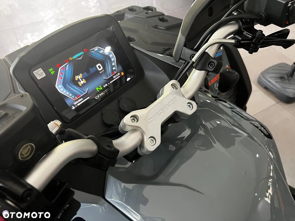 CFMoto CForce - 32