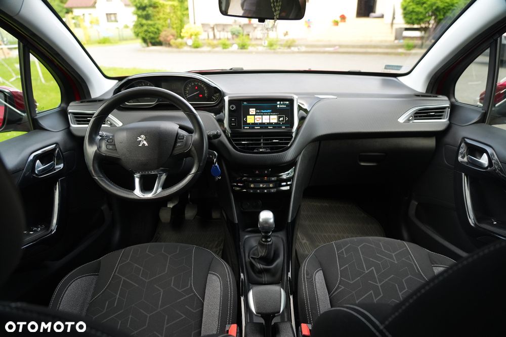 Peugeot 2008 1.2 Pure Tech Active S&S - 8