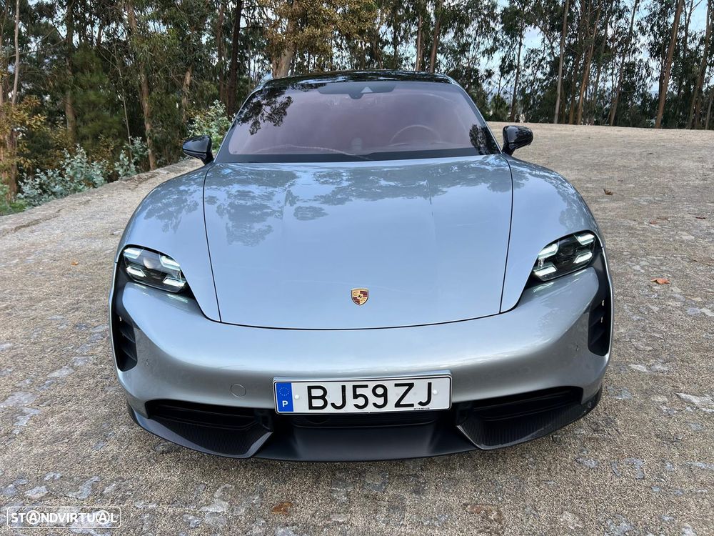 Porsche Taycan Turbo S - 3