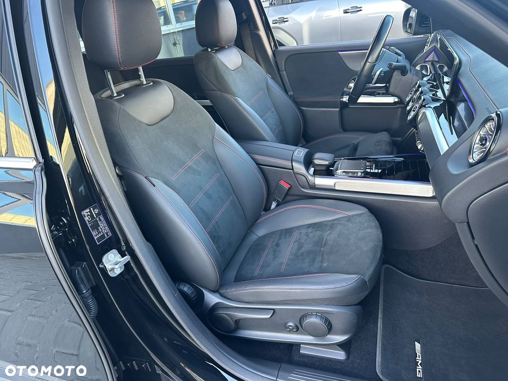Mercedes-Benz EQB 300 66.5kWh 4-Matic AMG Line - 12