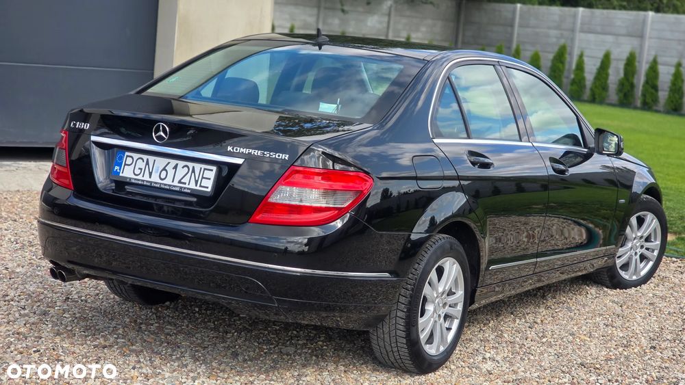 Mercedes-Benz Klasa C 180 Kompressor BlueEFFICIENCY Avantgarde - 11