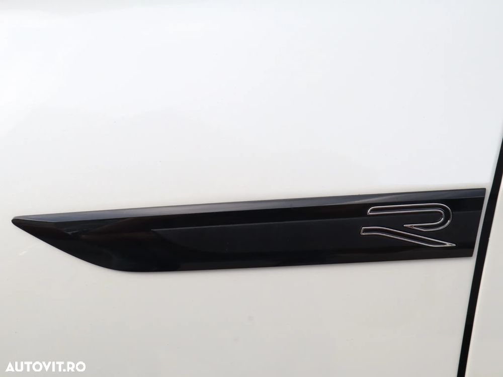 Volkswagen Golf 1.5 eTSI ACT DSG MHEV R-Line - 8