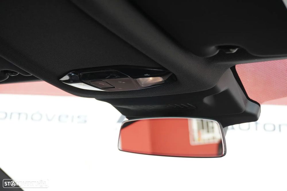 BMW 218 Active Tourer i Pack Desportivo M Auto - 20