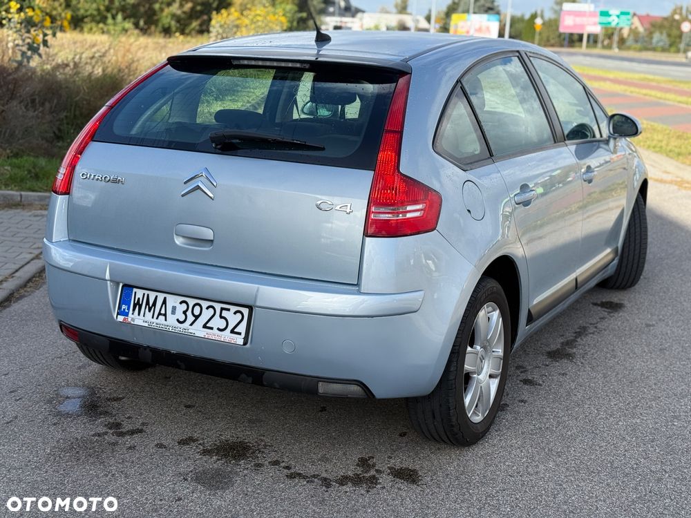 Citroën C4 1.6 16V Exclusive - 11