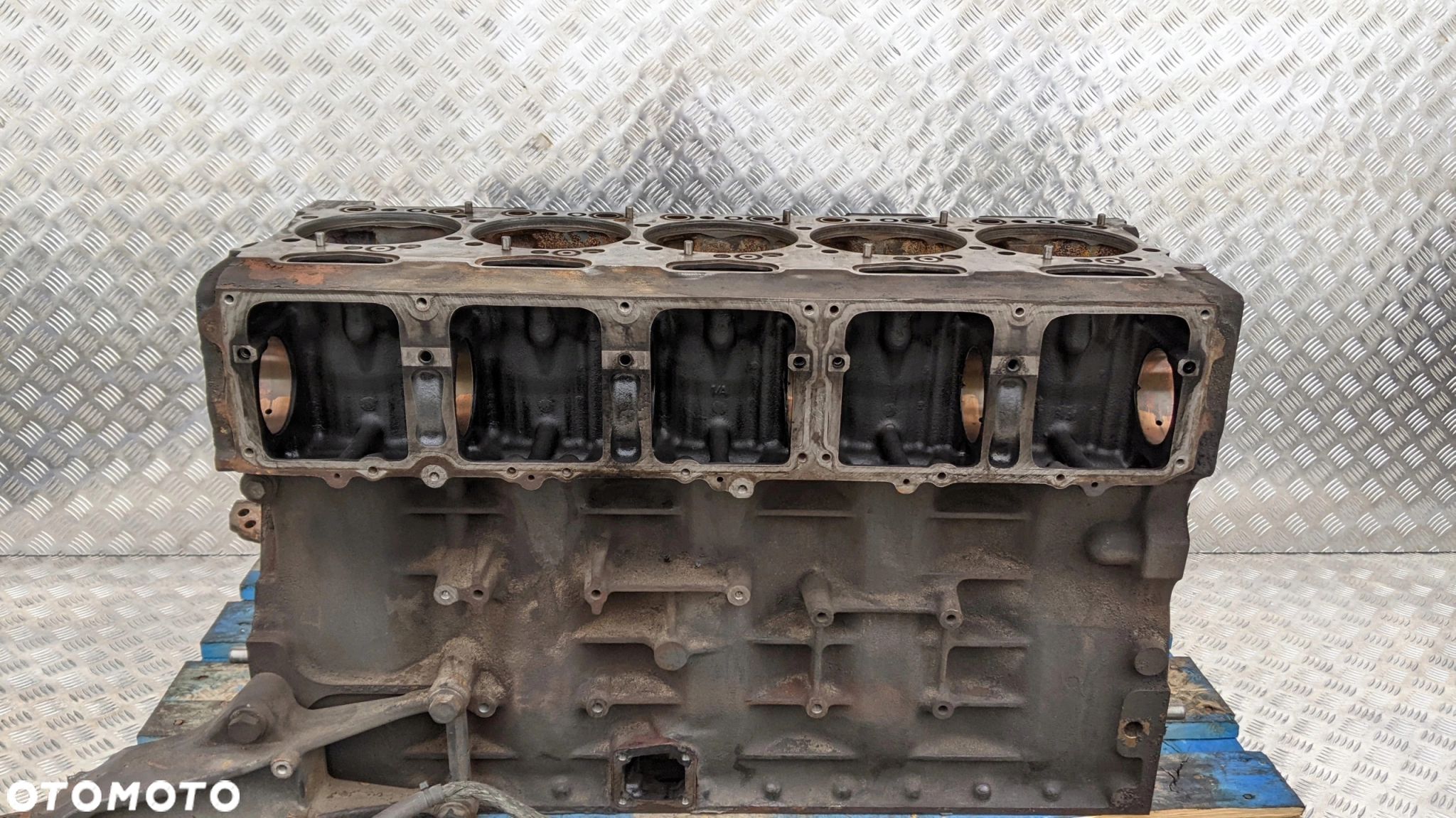 BLOK SILNIKA SCANIA R DC 9 230 270 310 - 1