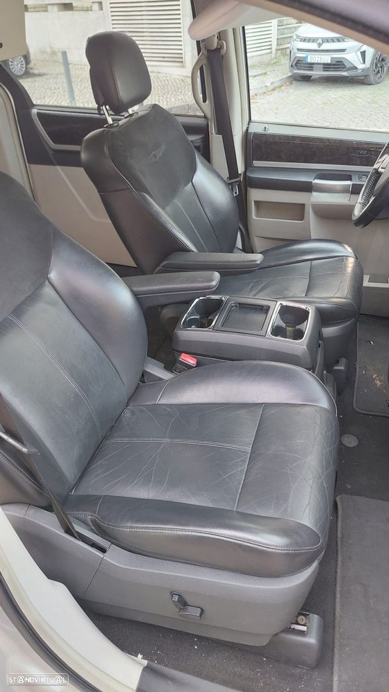 Chrysler Grand Voyager 2.8 CRD ATX Limit. Stow Go - 11
