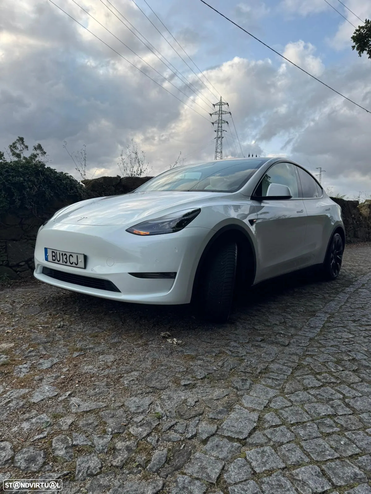 Tesla Model Y Long Range Dual Motor AWD - 13
