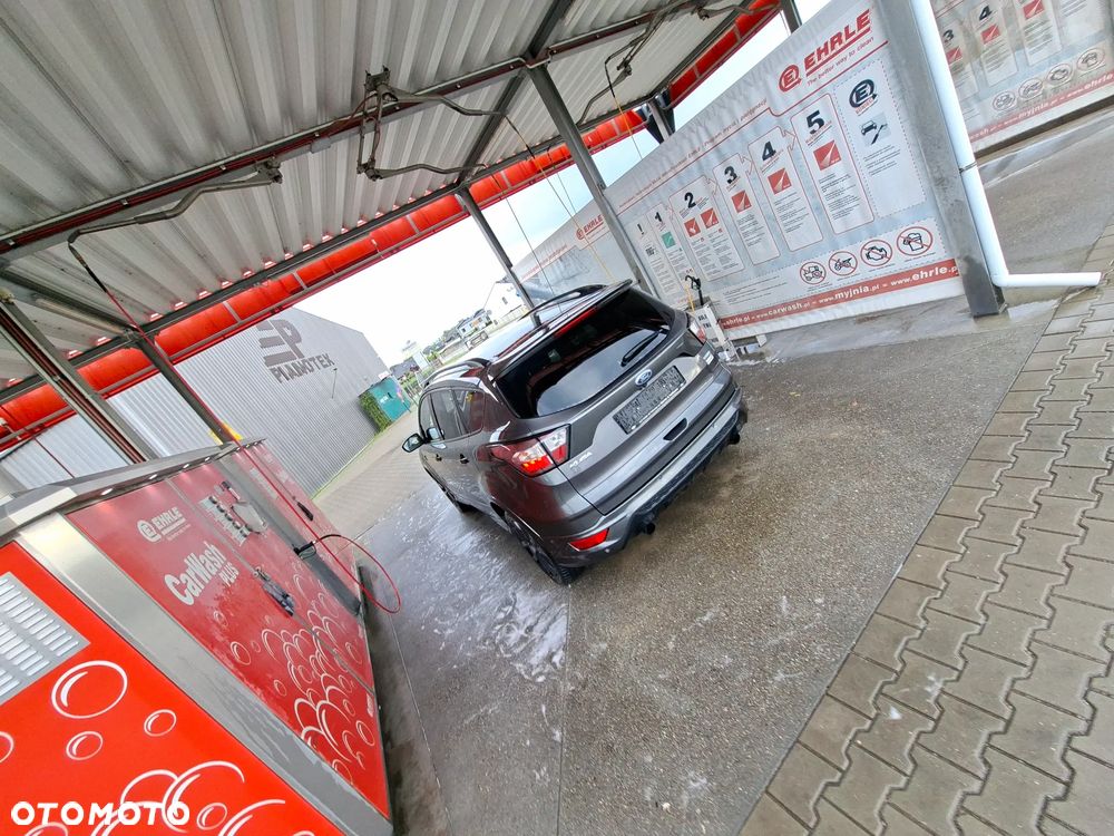 Ford Kuga - 3