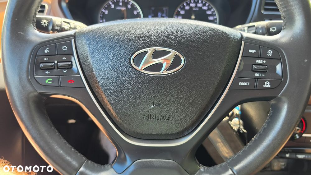 Hyundai i20 1.4 Automatik Trend - 24