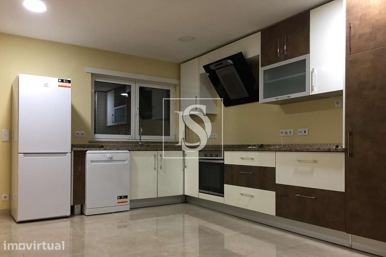 Moradia T0+2 DUPLEX Venda em Santa Comba Dão e Couto do Mosteiro,Santa - Grande imagem: 2/16