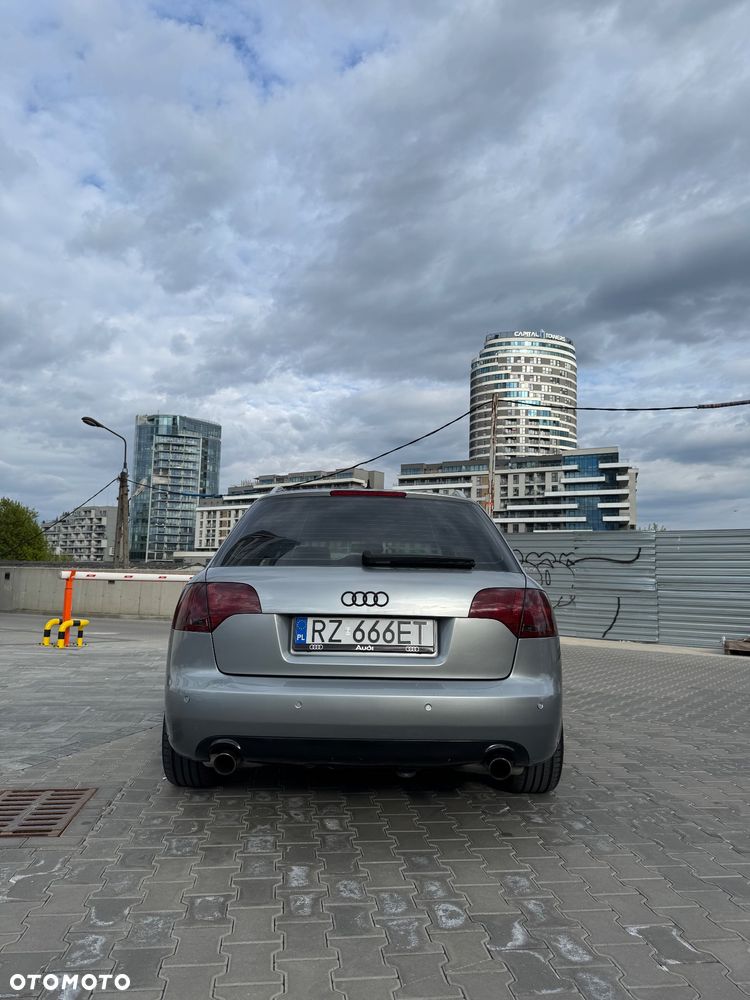 Audi A4 Avant 1.8T Quattro - 8