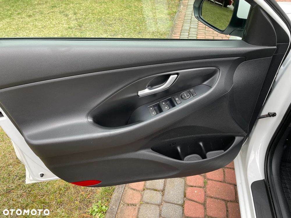 Hyundai i30 1.0 T-GDI Family - 20