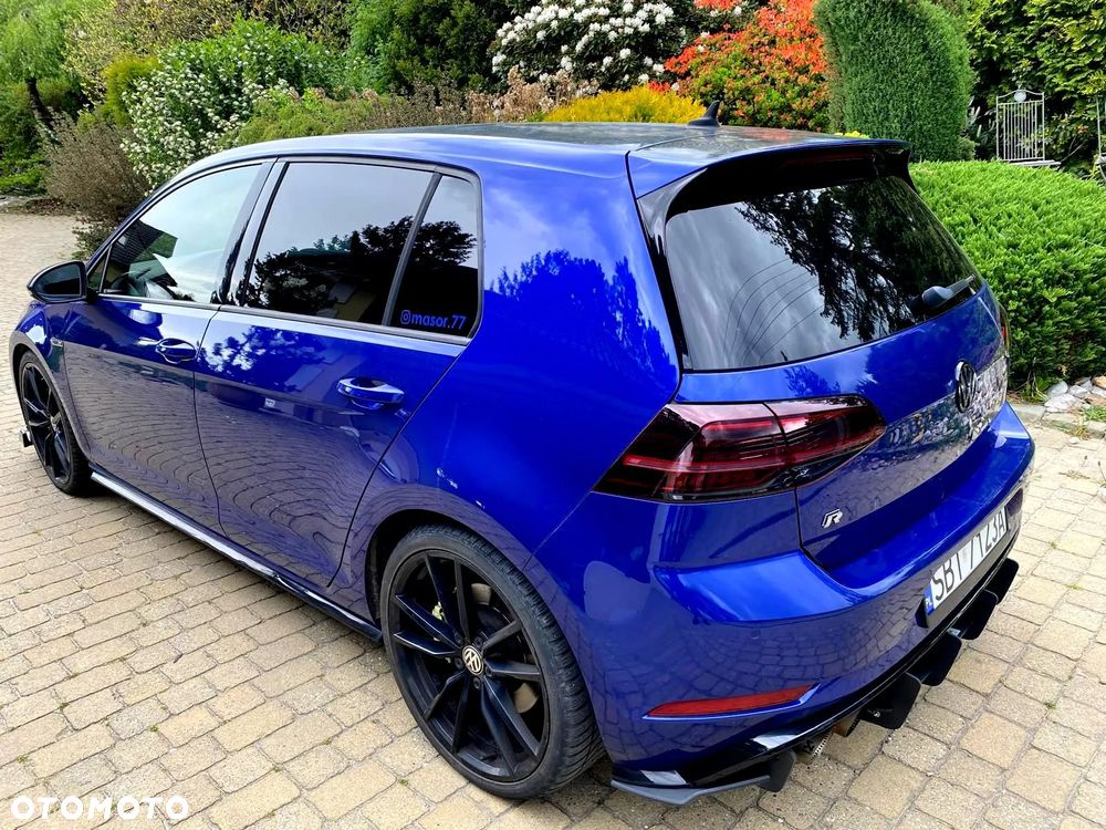 Volkswagen Golf - 2