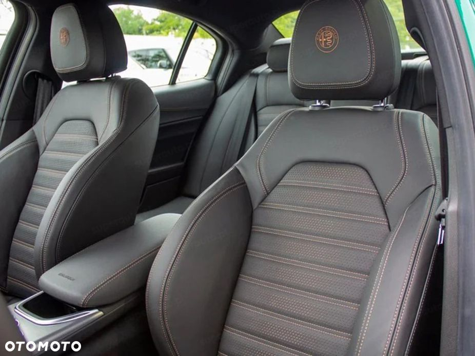 Alfa Romeo Giulia 2.0 Turbo Intensa Q4 - 7