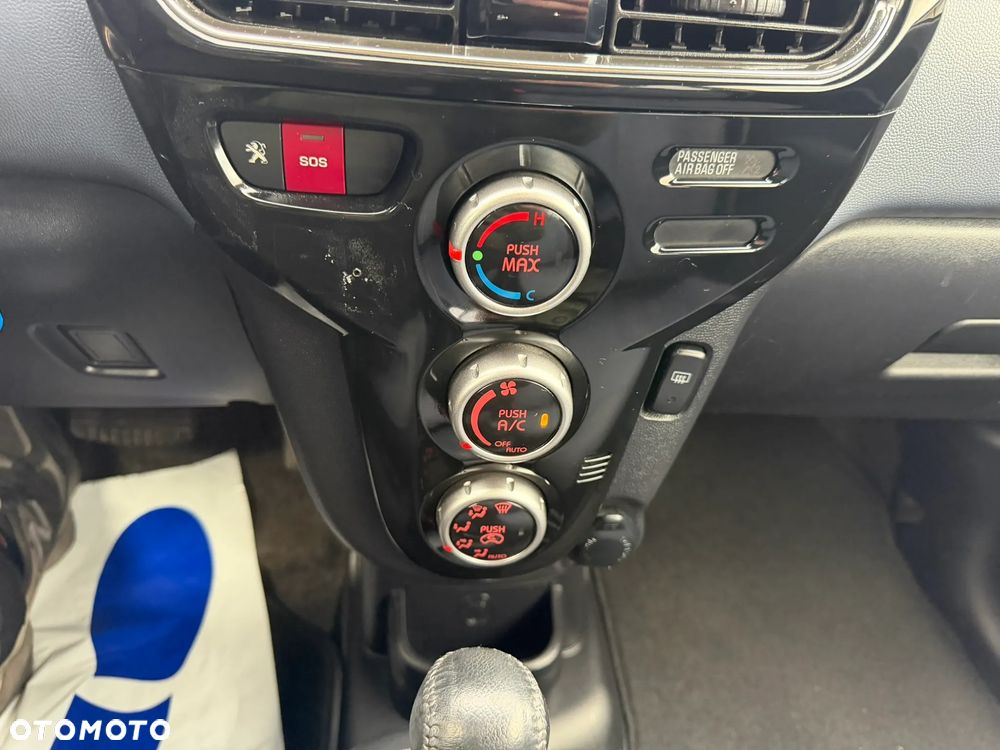 Peugeot iOn Active - 17