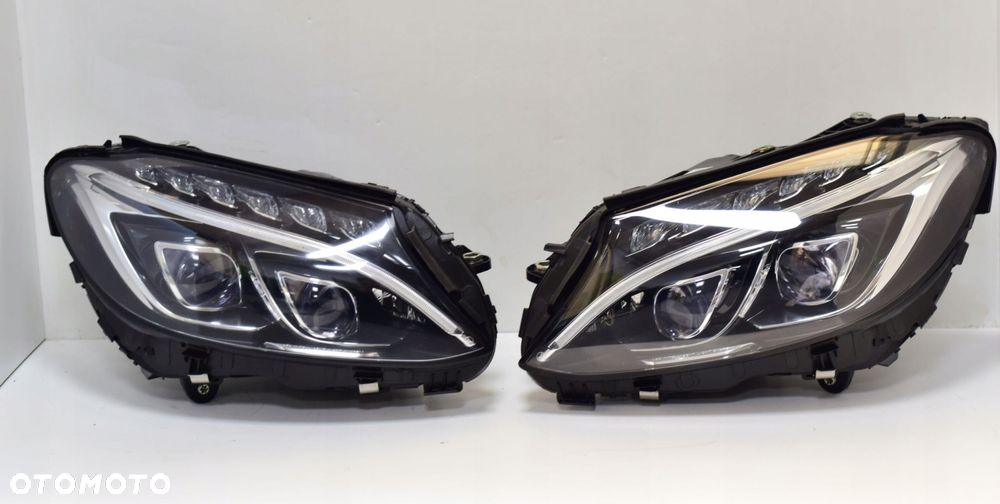 MERCEDES C KLASA W205 AMG MASKA BŁOTNIKI LAMPY PAS - 10