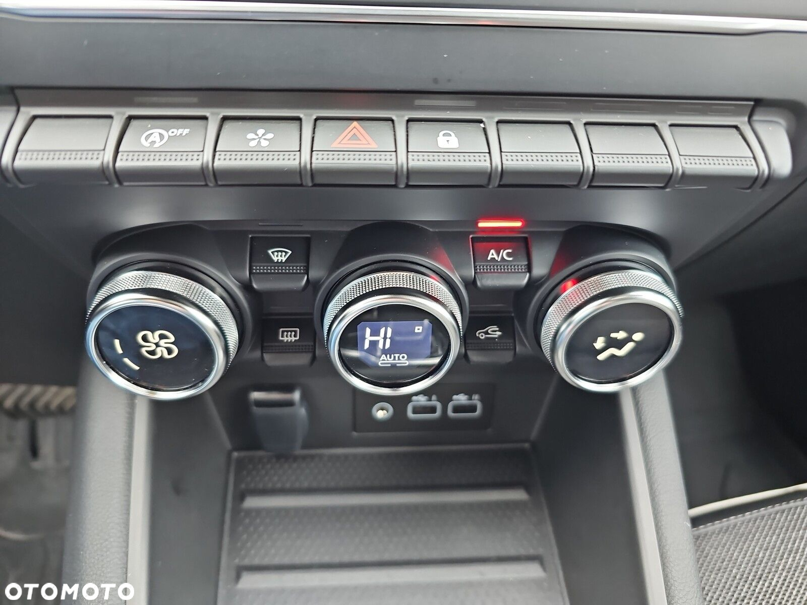 Renault Captur - 22