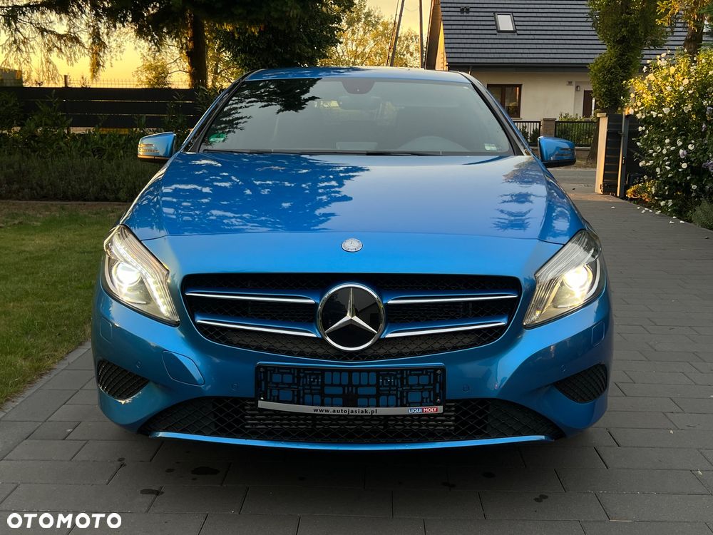 Mercedes-Benz Klasa A 180 7G-DCT AMG Line - 12