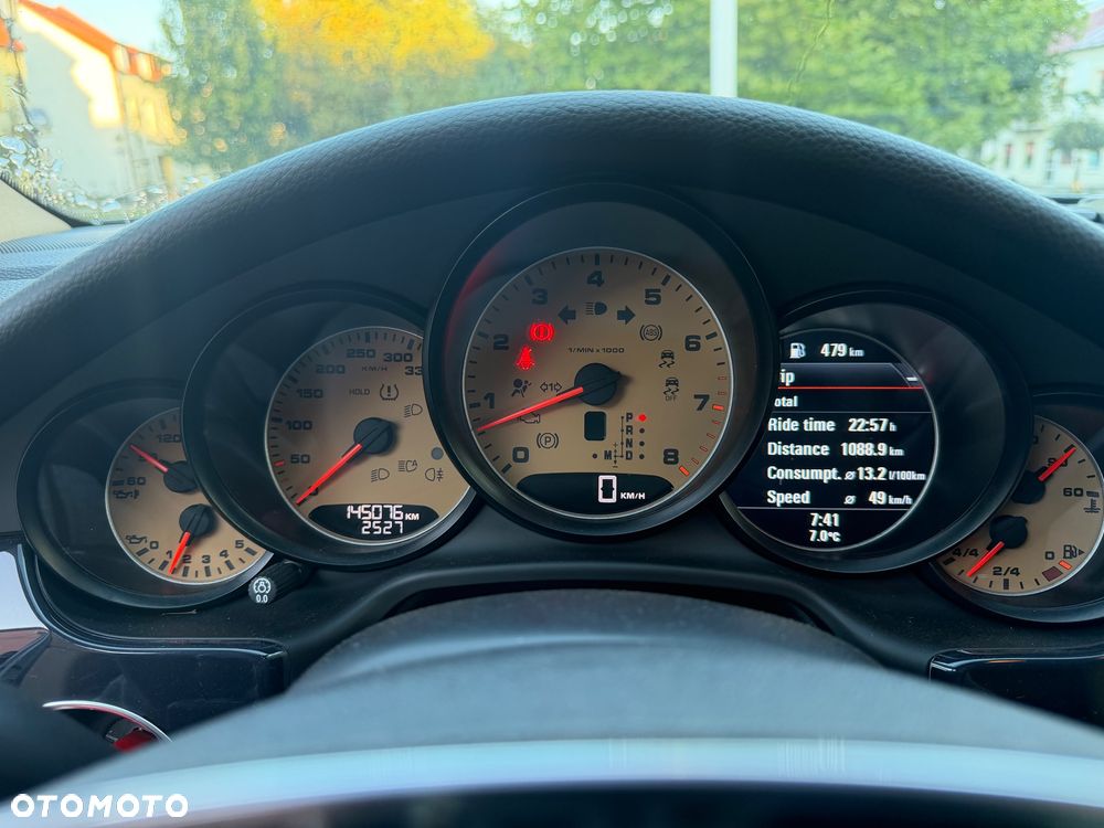 Porsche Panamera S - 11