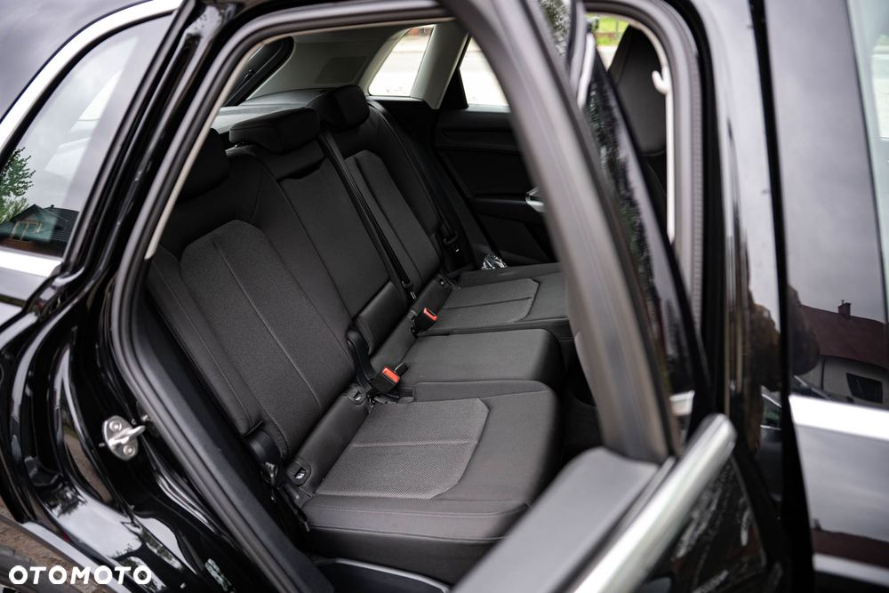 Audi Q3 35 TFSI mHEV S-Line S tronic - 23