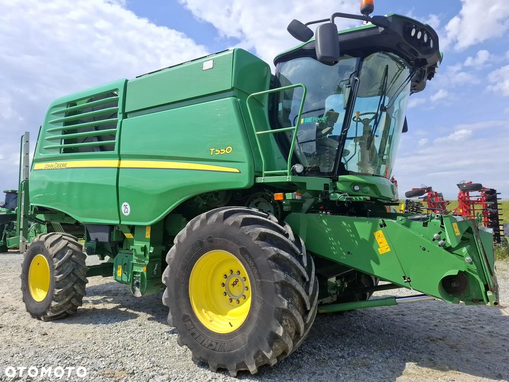 John Deere T550 - 6