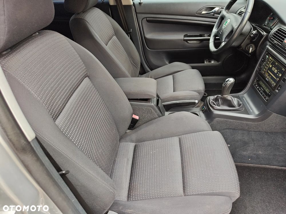 Skoda Superb 1.8T Comfort - 27