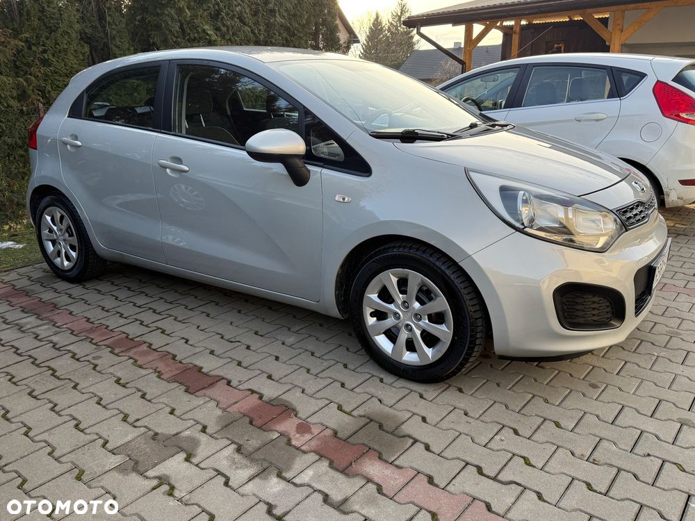 Kia Rio - 3