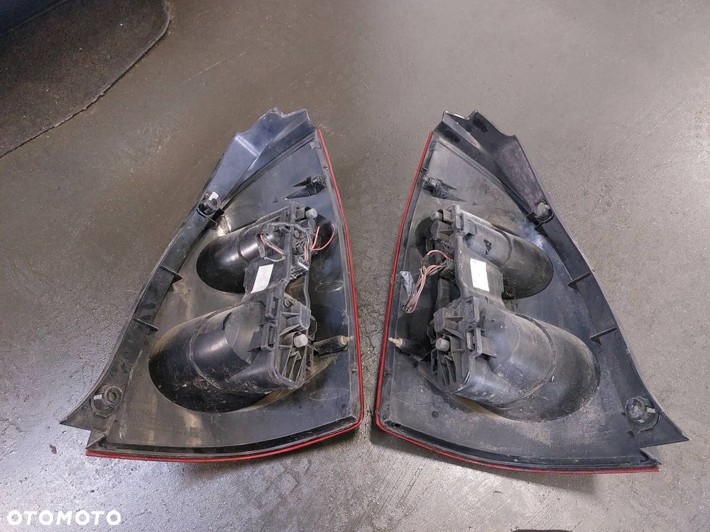 LAMPA LEWY TYŁ NISSAN PRIMERA P12 KOMBI - 2