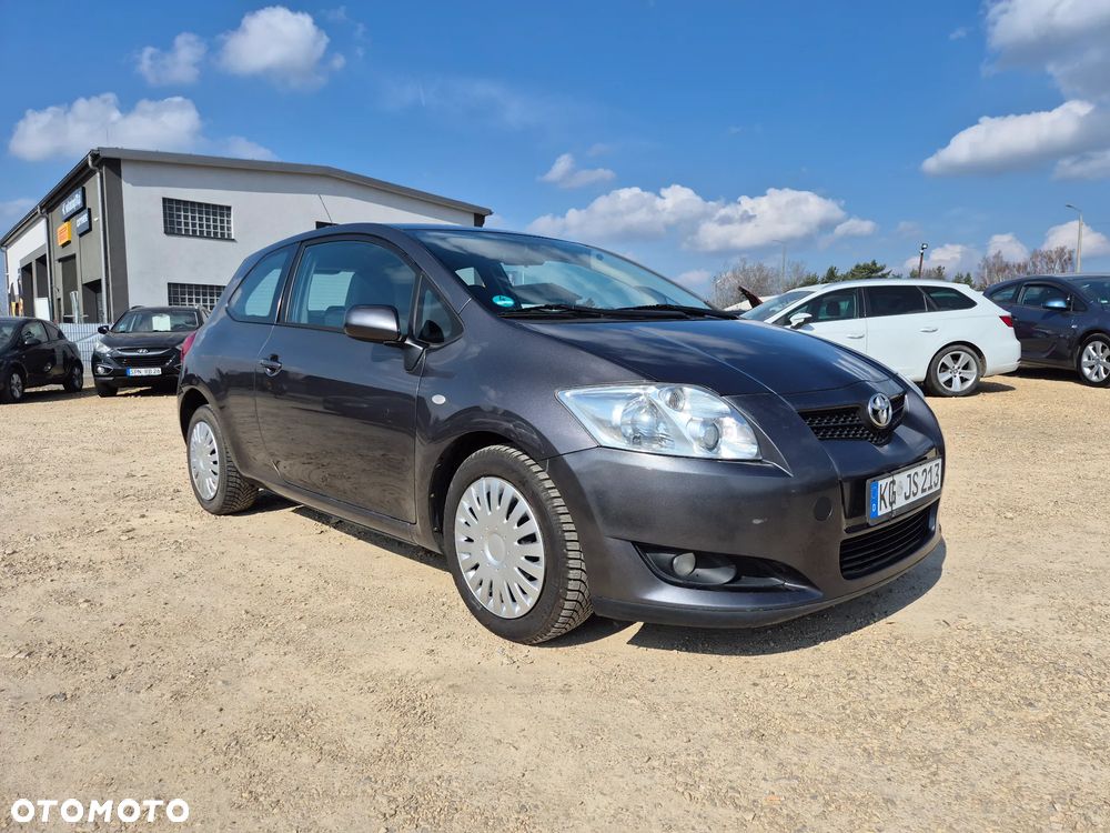 Toyota Auris 1.4 VVT-i - 2