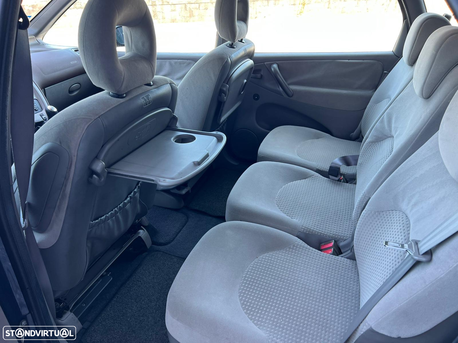 Citroën Xsara Picasso 1.6 SX - 9