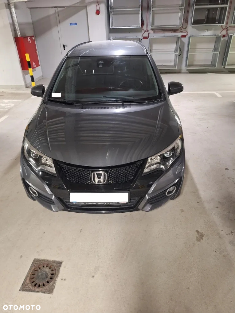 Honda Civic 1.8 Elegance (Honda Connect+) - 2
