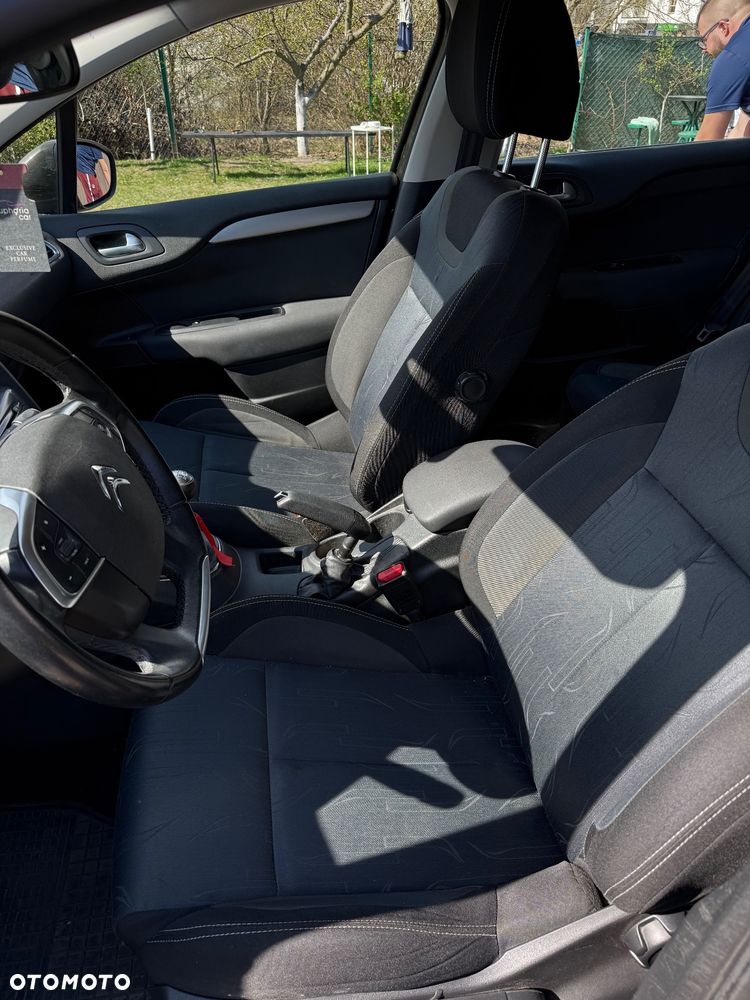 Citroën C4 1.6 HDi Feel - 12