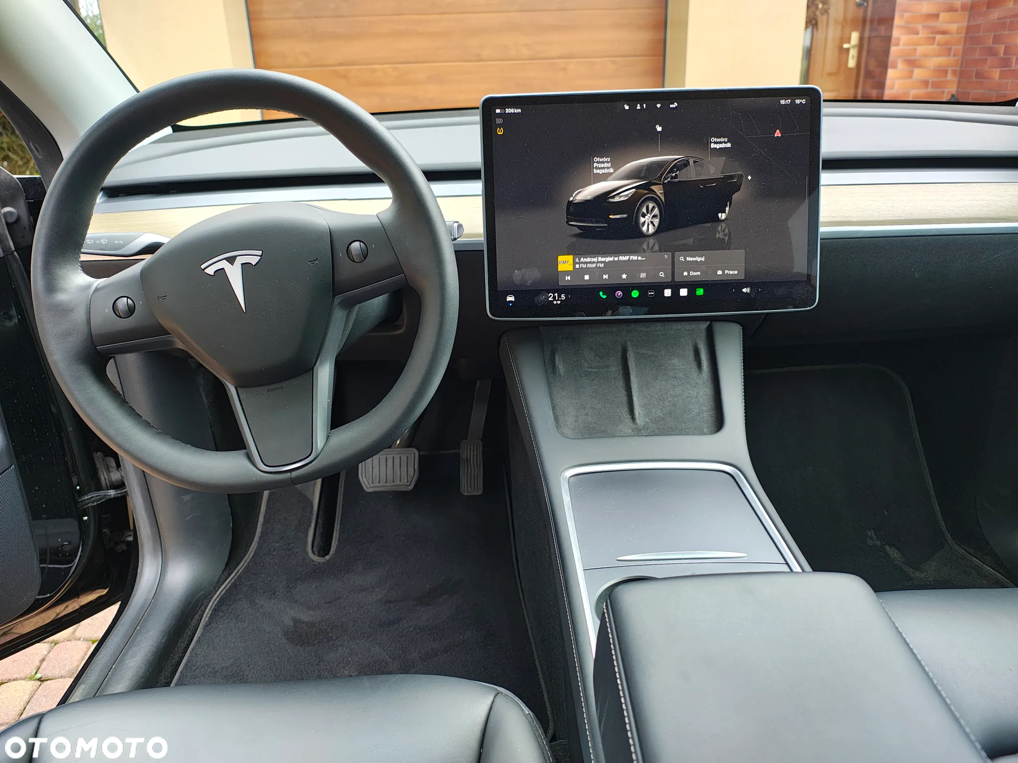 Tesla Y - 6