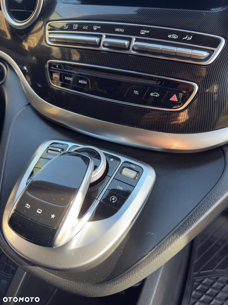 Mercedes-Benz Klasa V 220 CDI 7G-Tronic (d³ugi) - 31