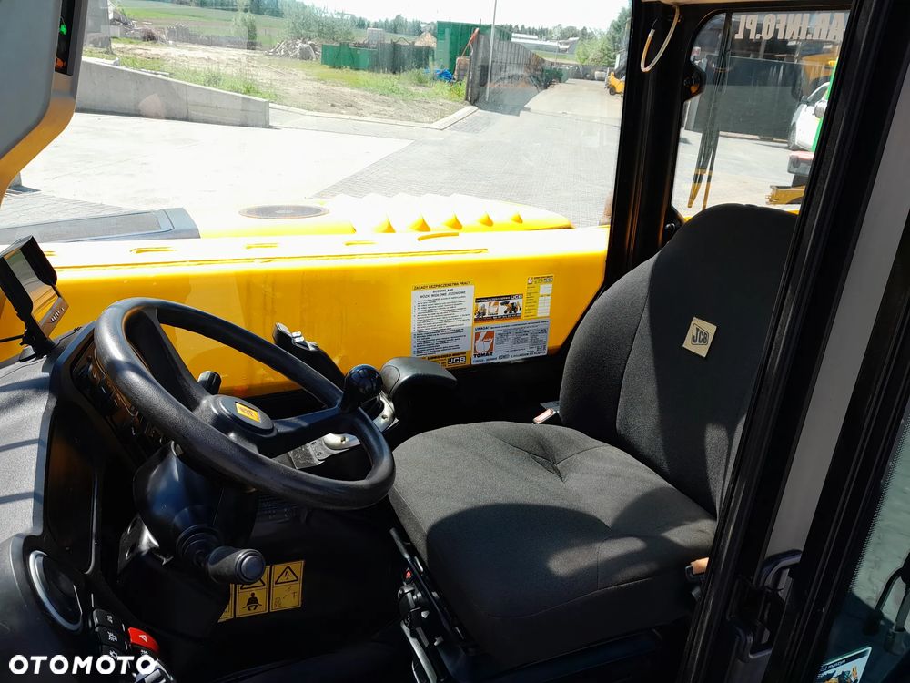 JCB 525-60 - 15