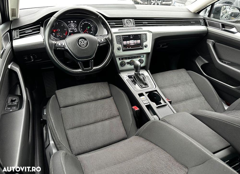 Volkswagen Passat 2.0 TDI DSG (BlueMotion Technology) Comfortline - 27