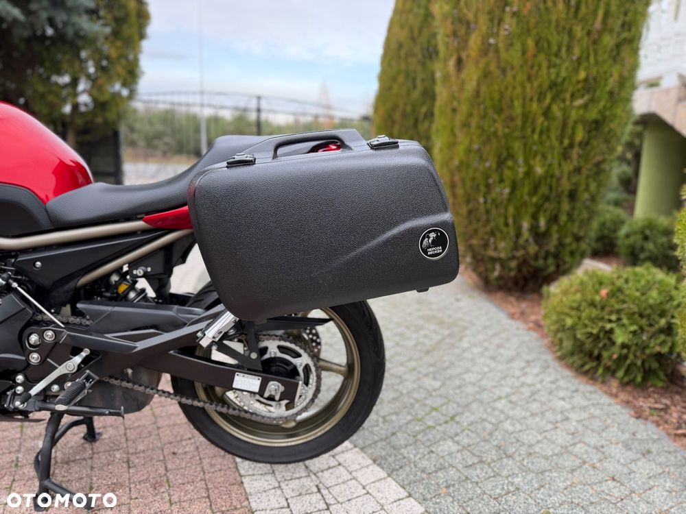 Yamaha XJ - 25