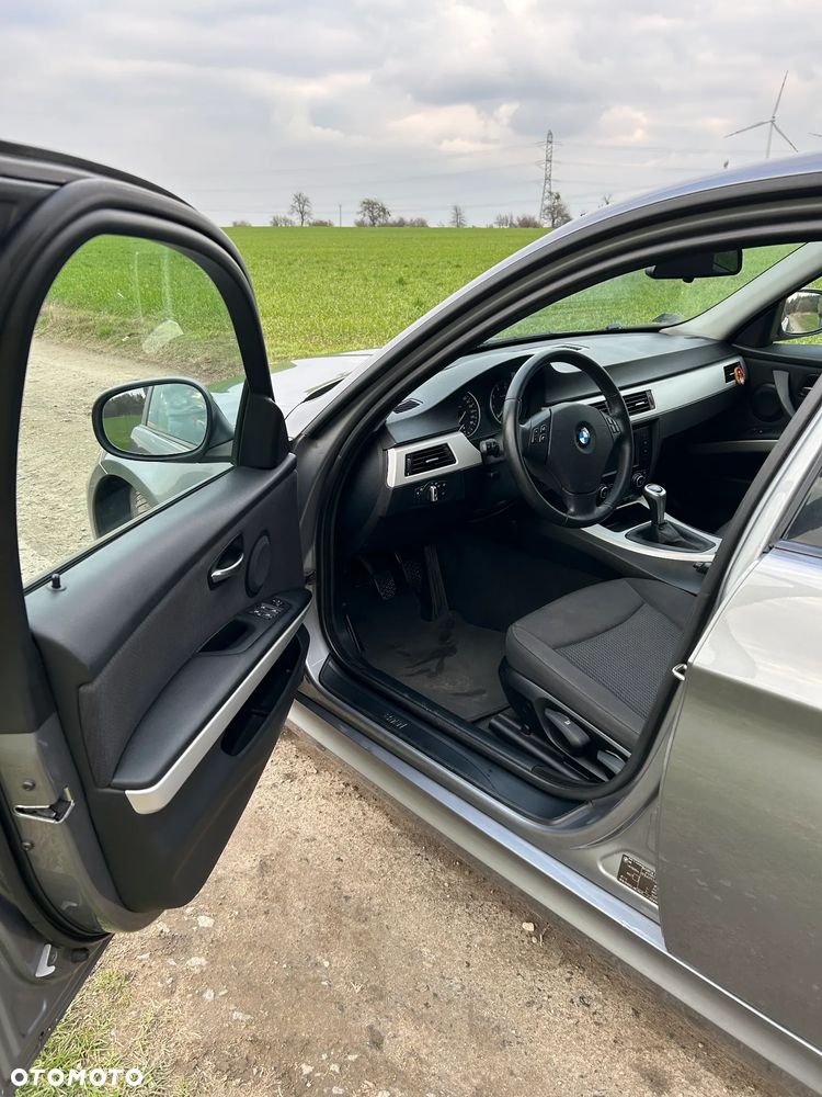 BMW Seria 3 - 8