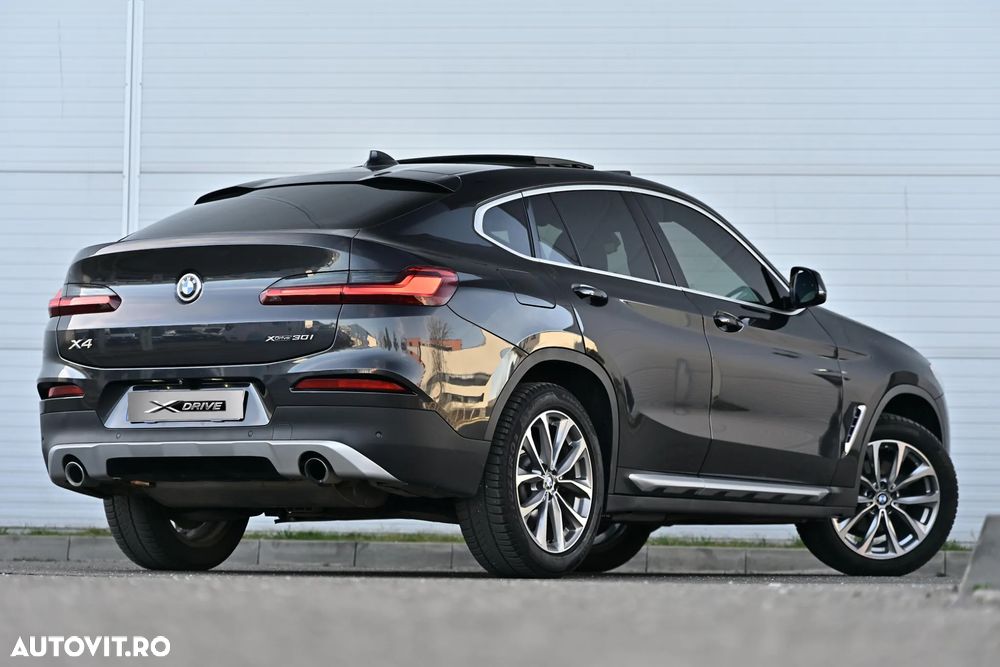 BMW X4 xDrive30i AT xLine - 10
