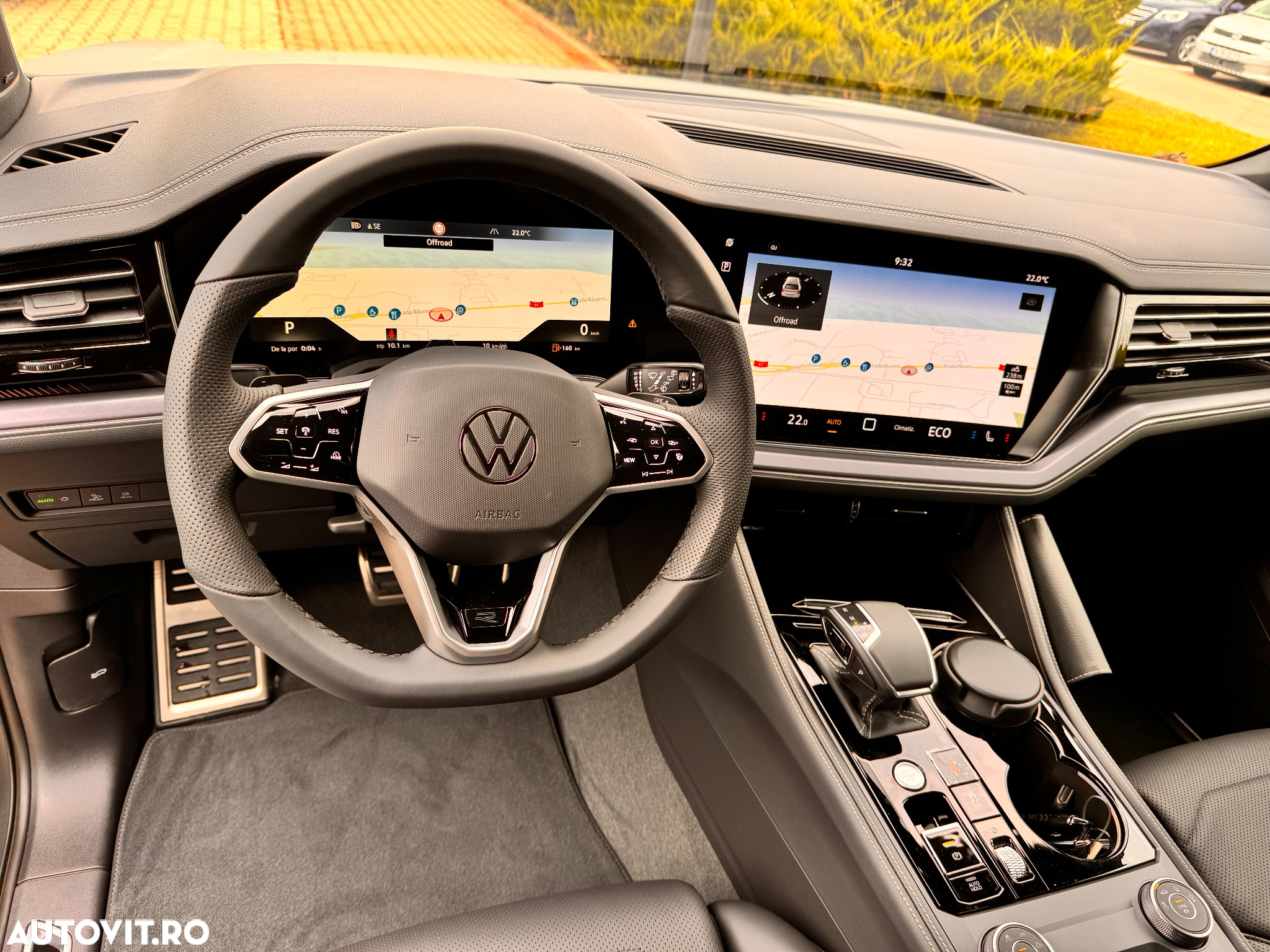 Volkswagen Touareg V6 TDI 4MOTION R-Line - 22