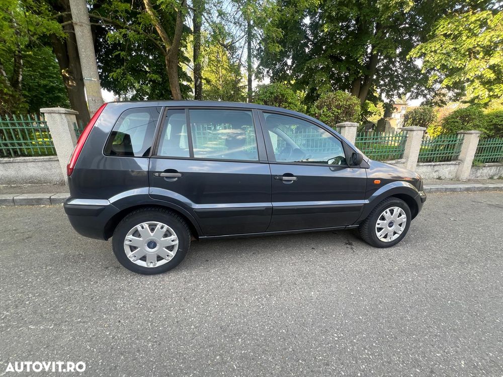 Ford Fusion 1.4 + - 7