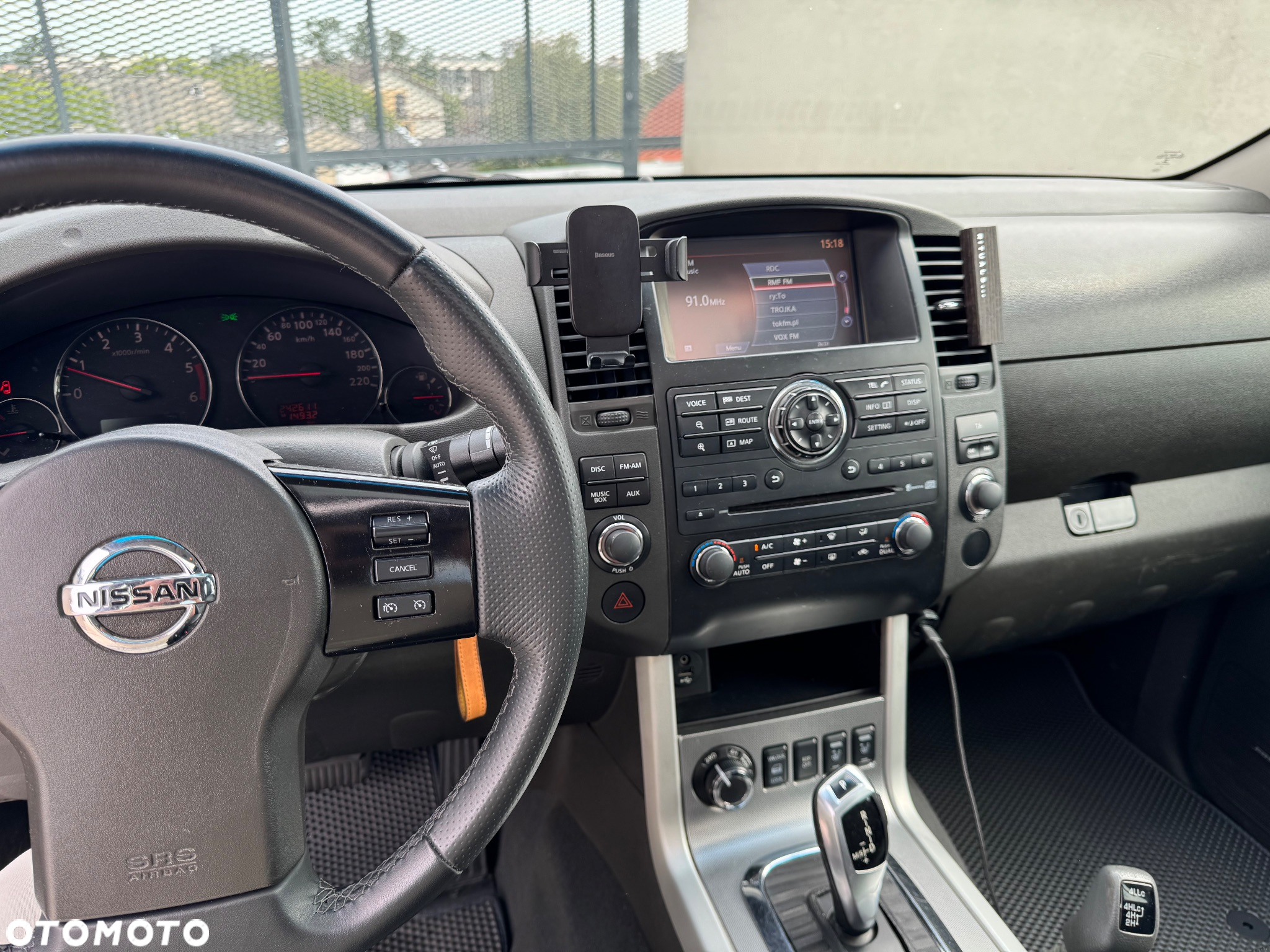 Nissan Navara 3.0 D V6 Platinum Long EU5 - 16