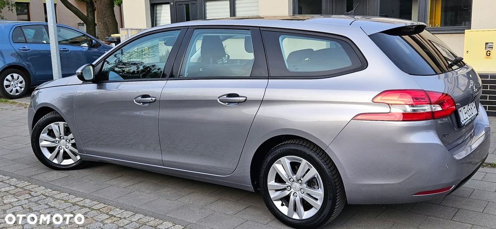 Peugeot 308 BlueHDi 120 Stop & Start Business-Line - 28