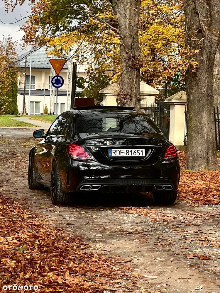 Mercedes-Benz Klasa C AMG 63 - 3