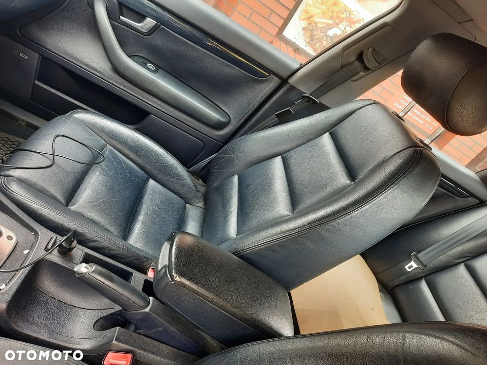 Audi A4 Limousine - 5