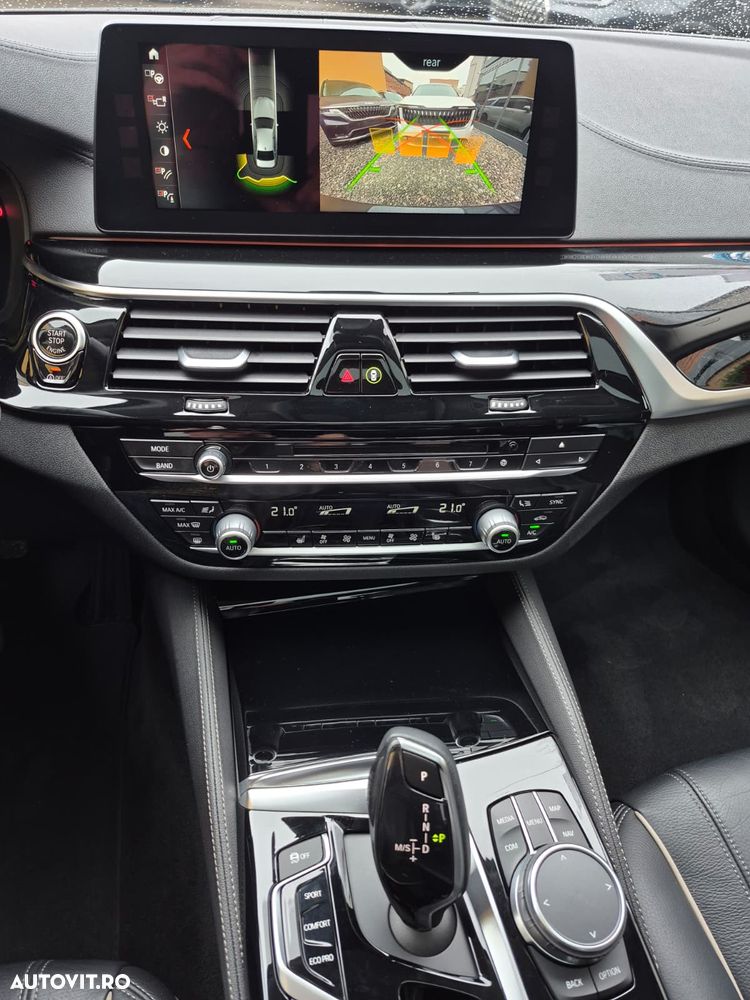 BMW Seria 5 520i Aut. Luxury Line - 18