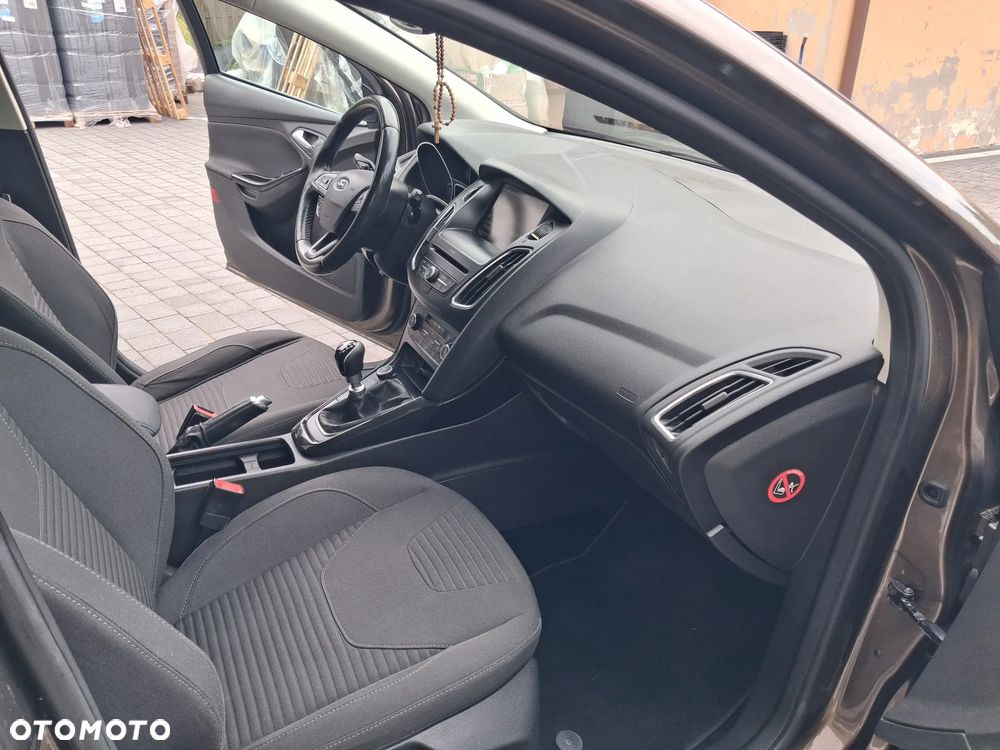 Ford Focus - 15
