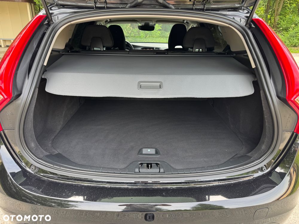 Volvo V40 D2 Kinetic - 26
