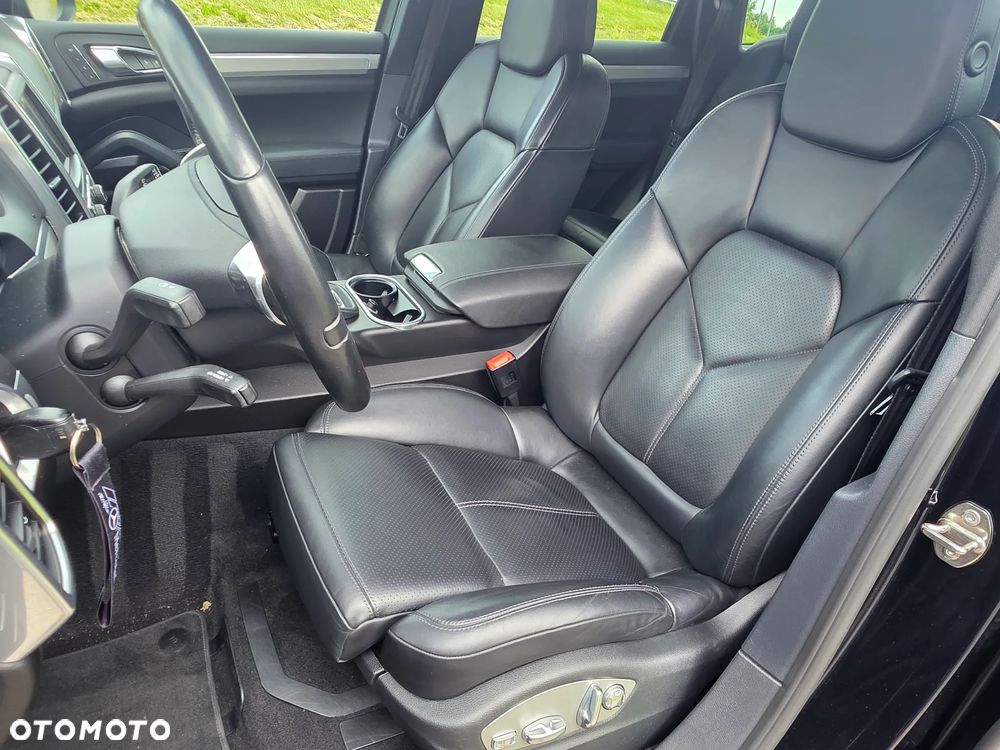 Porsche Cayenne Diesel Tiptronic S - 5
